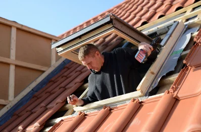 Pose de fenêtres de toit Velux à Neschers